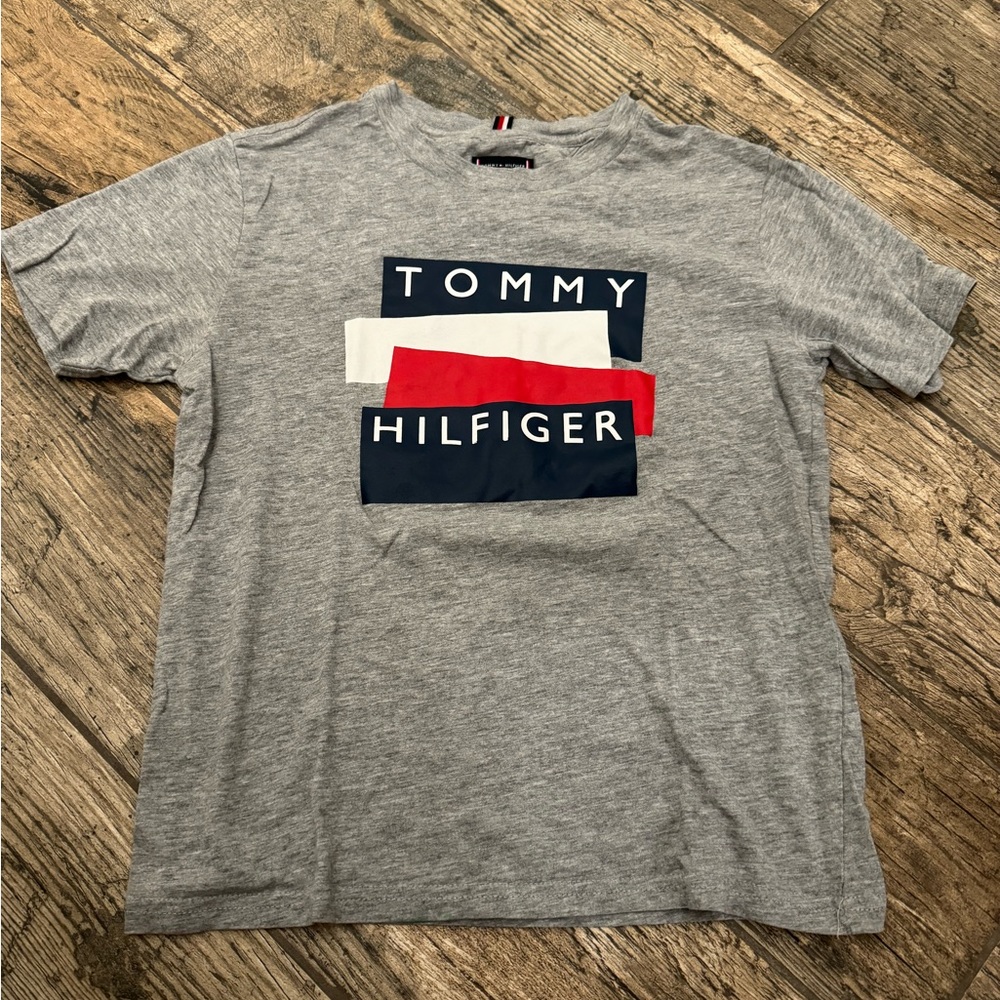 Tommy Hilfiger Boys T-Shirt Size Small